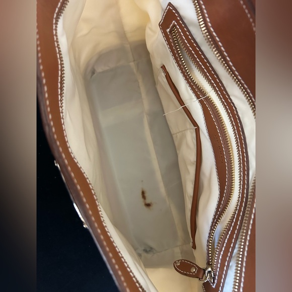 St. John Tan and Cream Tote Bag Set - Picture 14 of 14